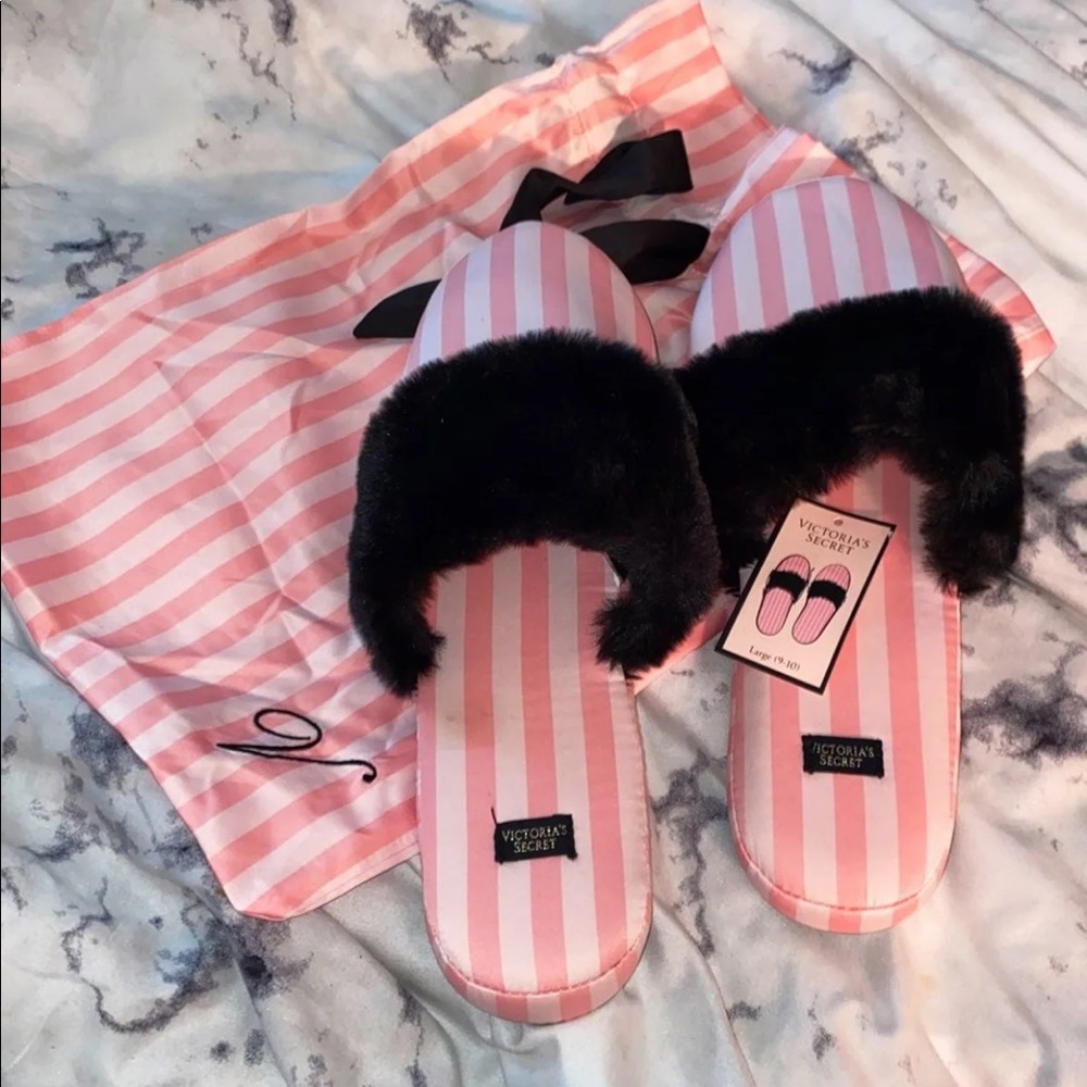 VS House Slippers 9-10